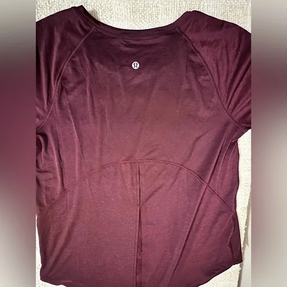 Lululemon Open Up Tie Back Tee Garnet Size 8 - Picture 6 of 7